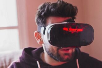 Tommy Jacobs Consoles Eyexcon