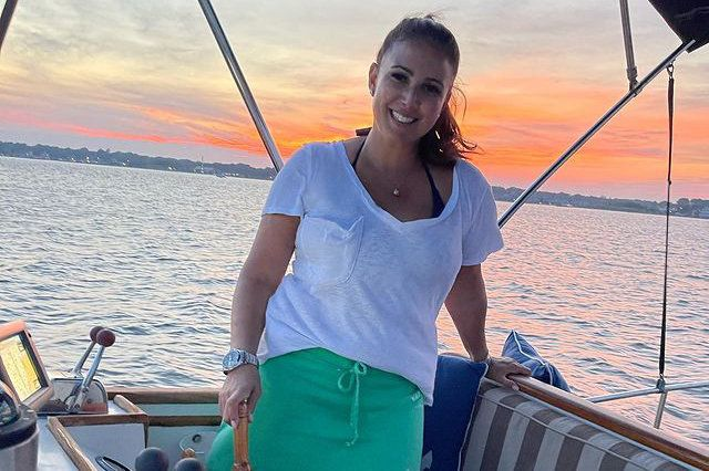 Julie Banderas Net Worth