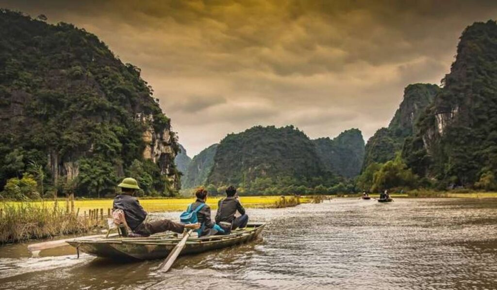 Travel threetrees vn