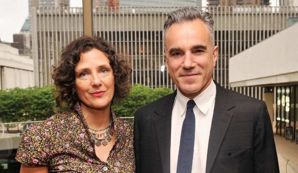 daniel day lewis net worth