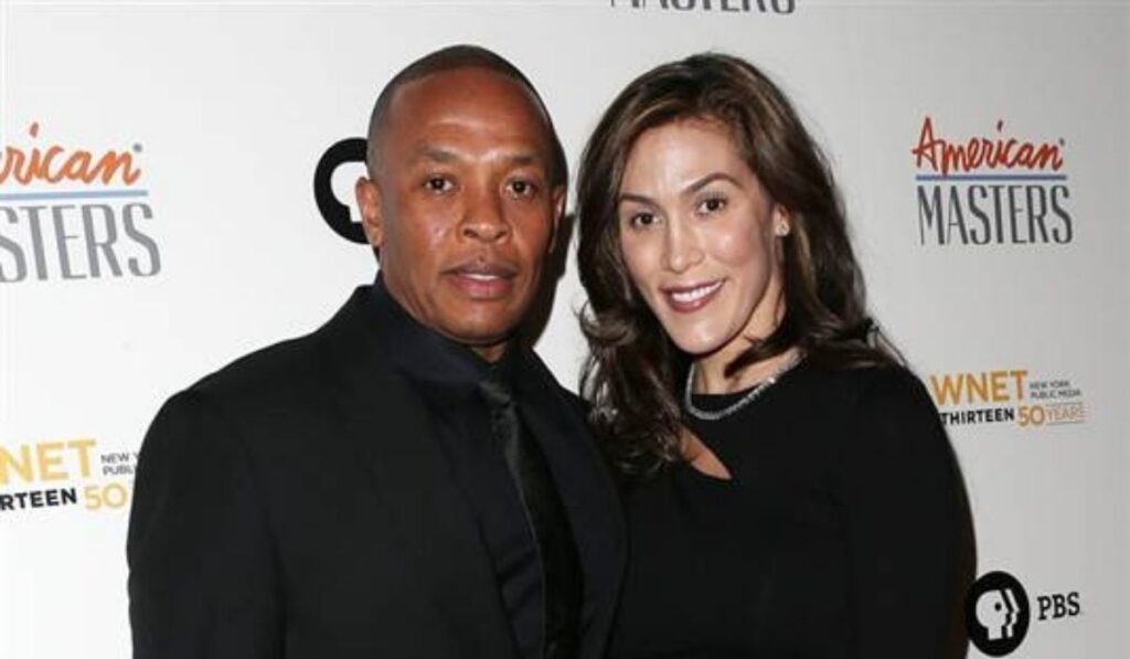 how many kids did john wayne have